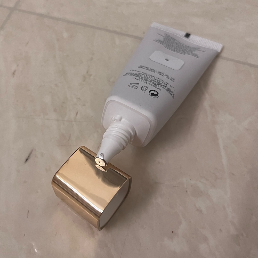 HOURGLASS ‘Shade 12’ Veil Hydrating Skin Tint